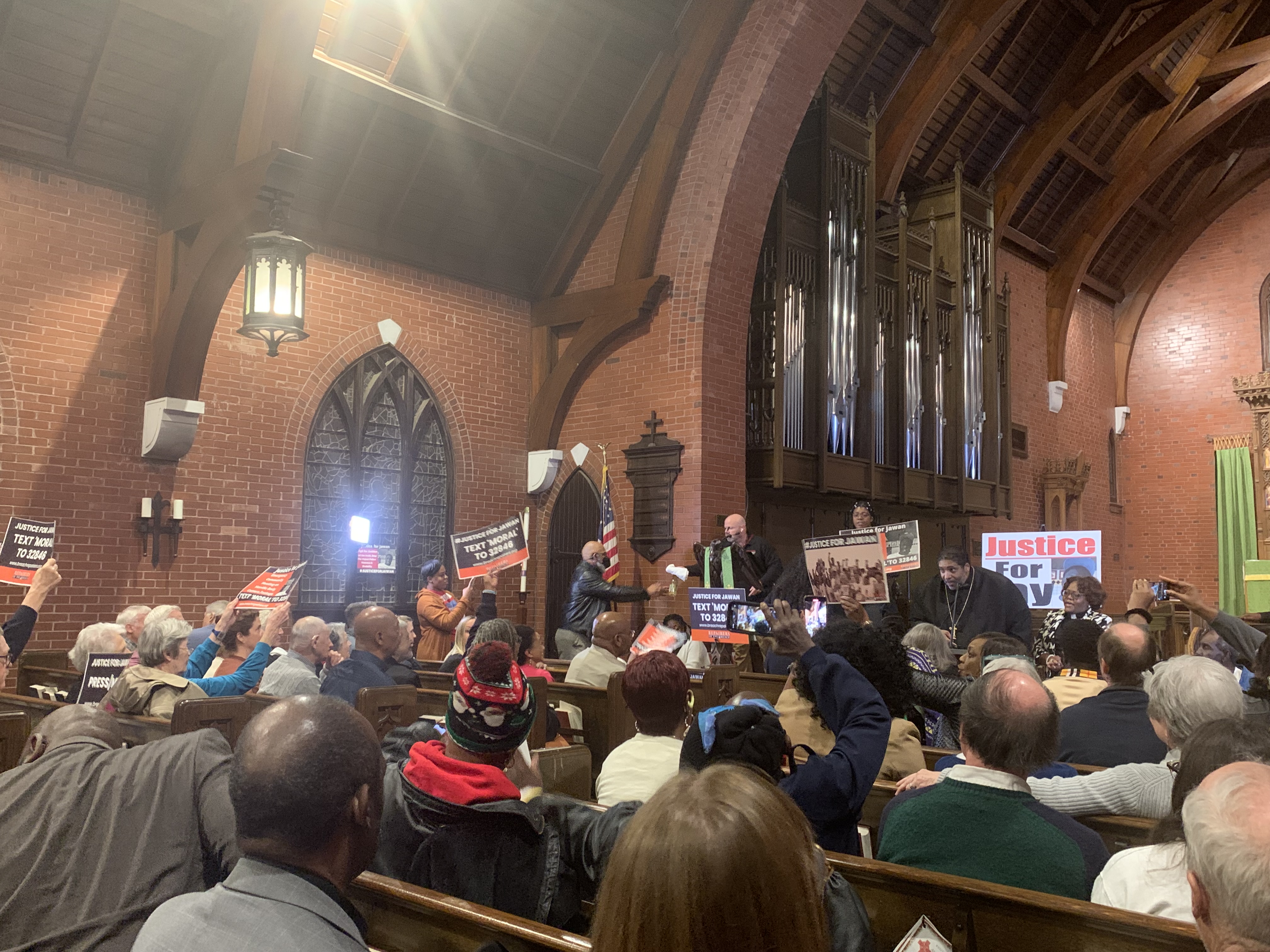 An emergency community meeting was held in Mobile to demand justice for Jawan Dallas.